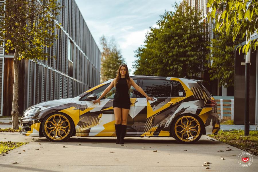  Volkswagen Golf R on Vossen Wheels (HC-3) 2017 года  (фото 34 из 36)
